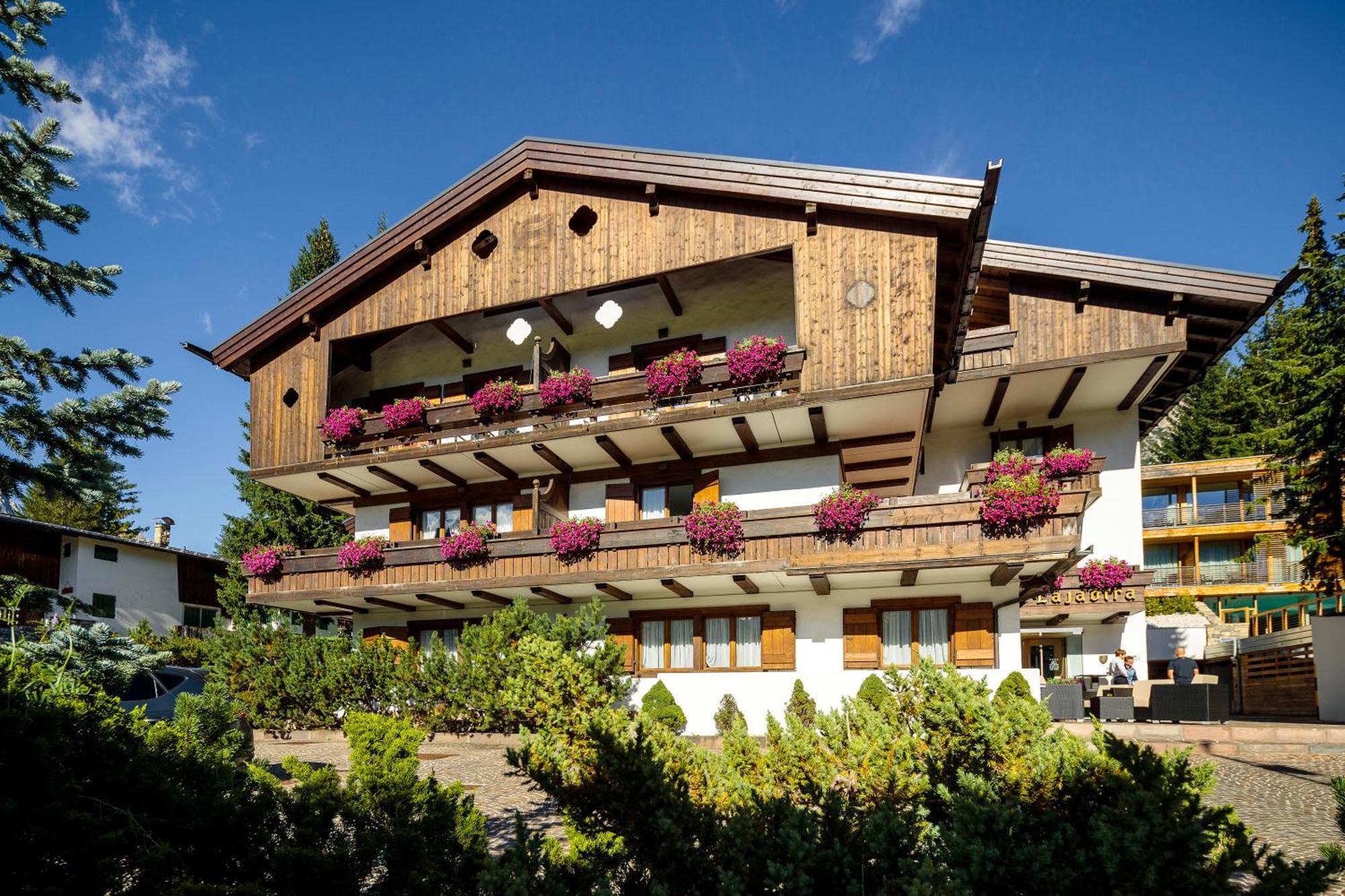 Hotel Lajadira & Spa Cortina d'Ampezzo Buitenkant foto